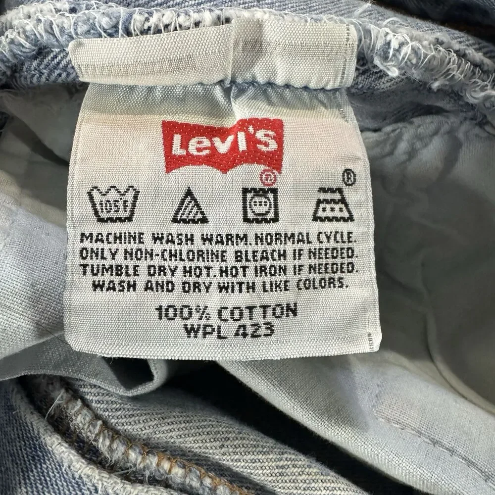 Vintage Levi's 501 Jeans Men's Size 33x34 Light Wash Button Fly 2000s Y2K